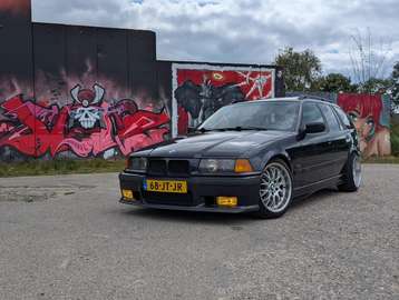E36 328i Executive Touring Handbak M-Pakket