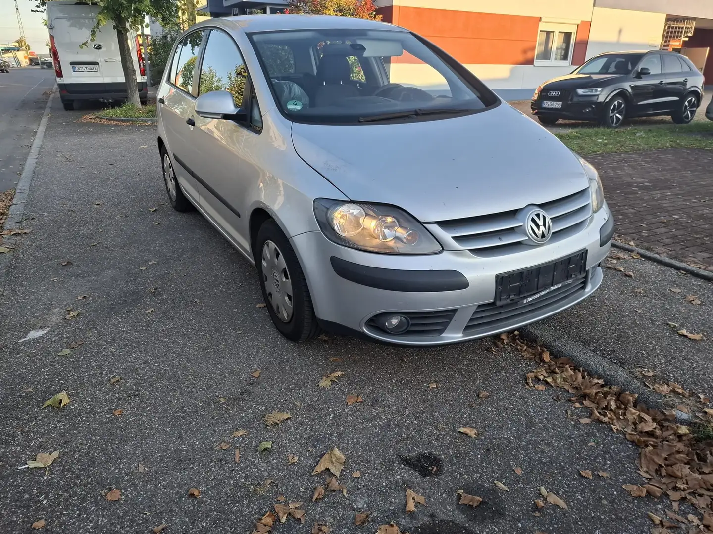 Volkswagen Golf Plus Trendline  1.Hand Grau - 2