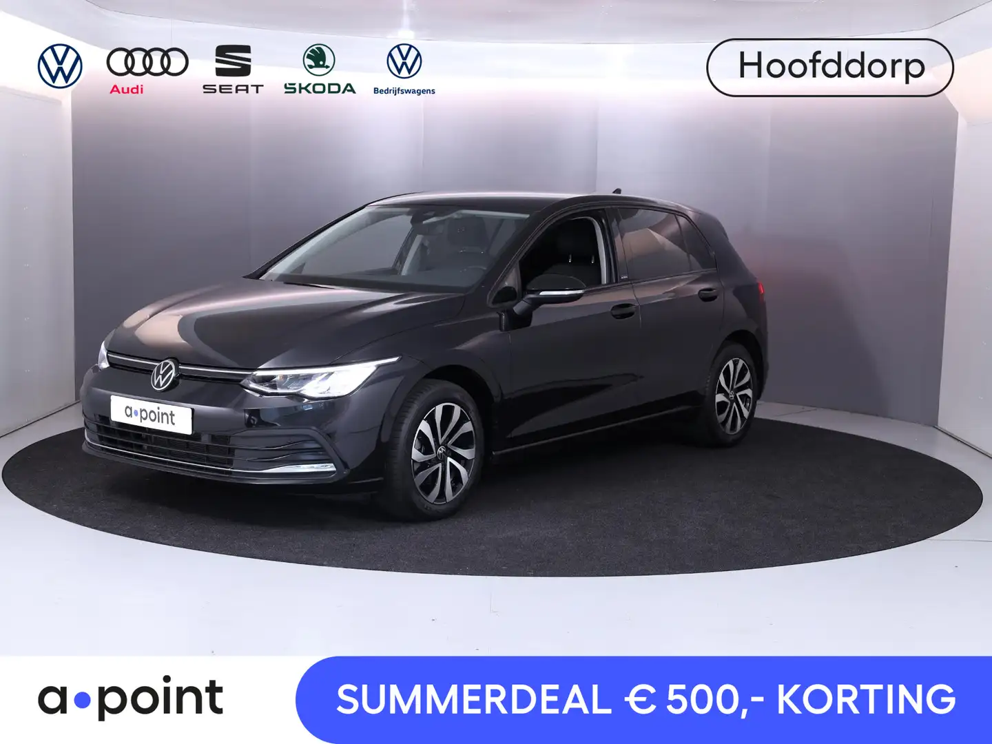 Volkswagen Golf 1.5 eTSI Life Active 130 pk Automaat (DSG) | Navig Zwart - 1