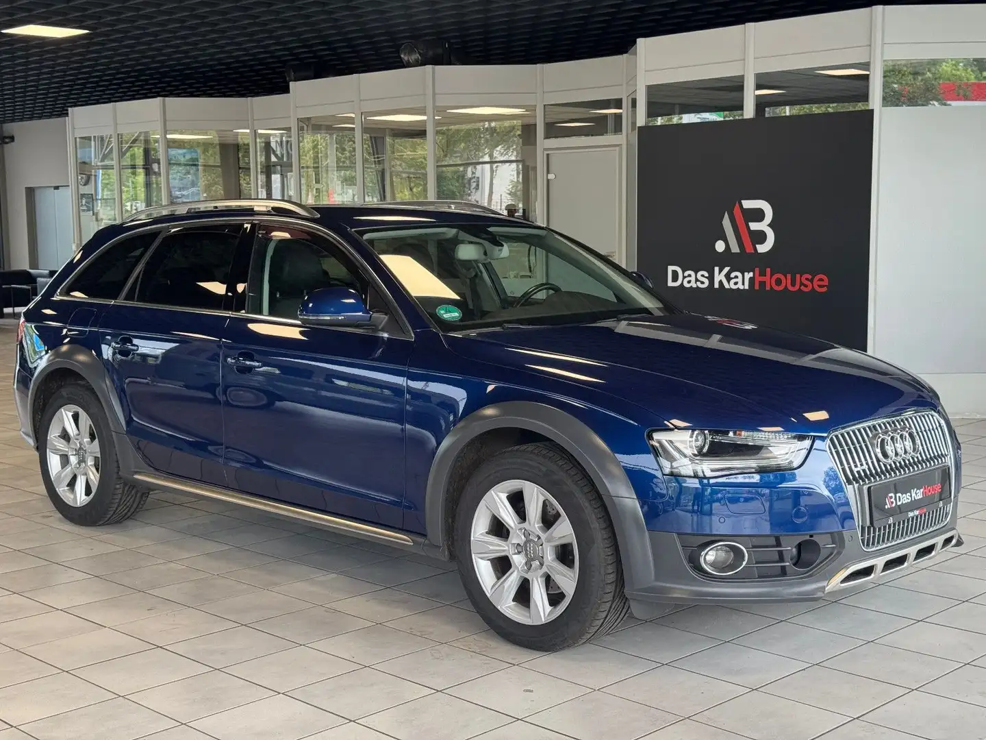 Audi A4 allroad quattro 2.0 TDI · ACC · AHK · 2. Hand Modrá - 1