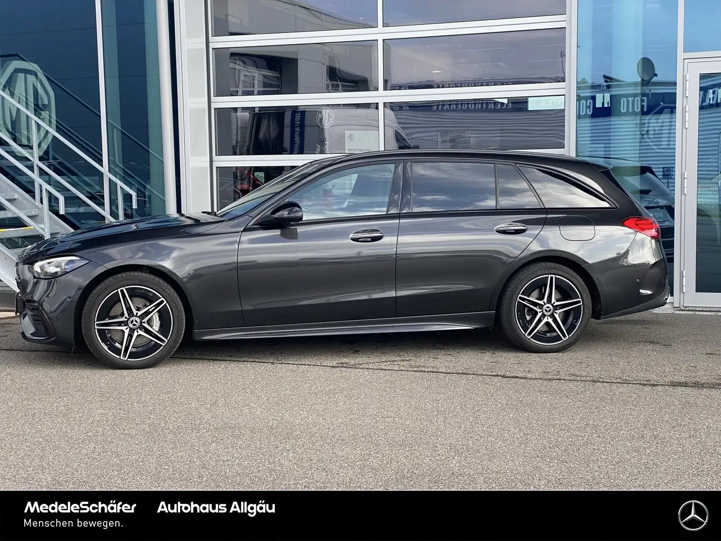 Mercedes-Benz C 300 C 300 e T AMG Night DiLi AHK HuD Distro Keyl Amb Grau - 2