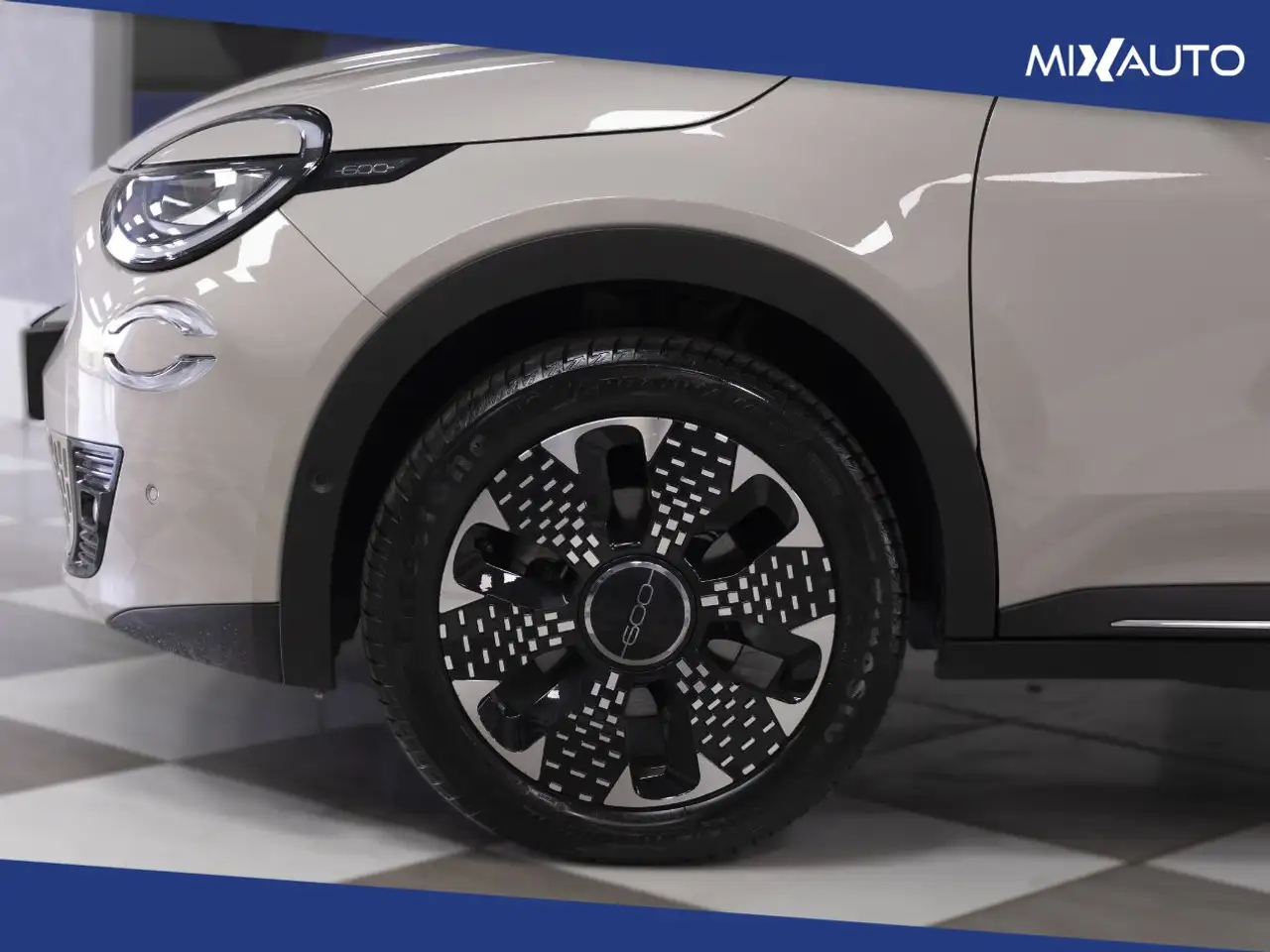 Fiat 600 1.2 Hybrid La Prima 110CV Auto, миниатюра 8