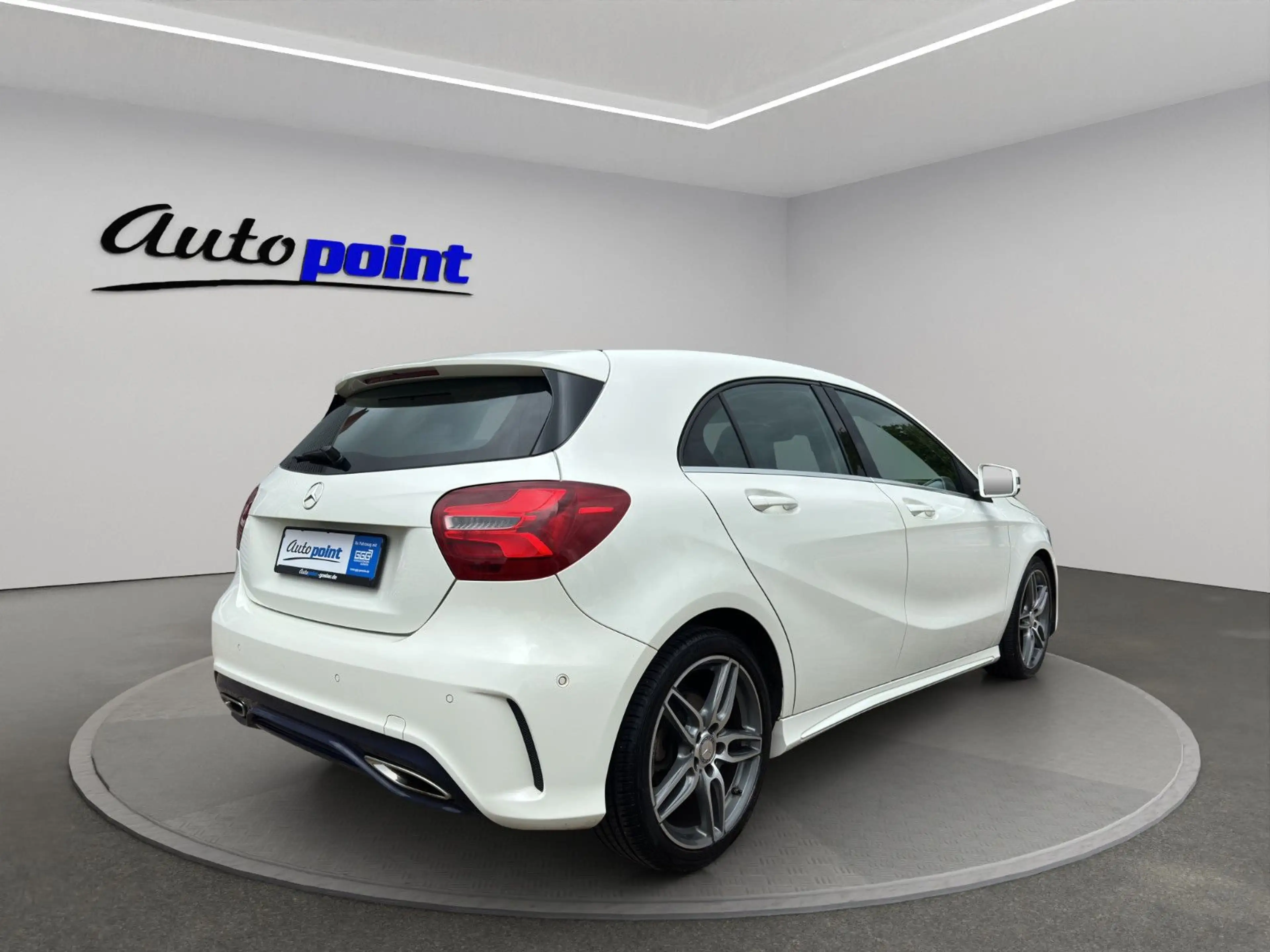 Mercedes-Benz A 180 A180 AMG NAVI LED — photo 5