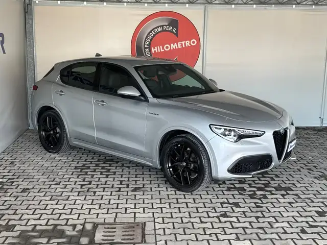 Alfa Romeo Stelvio main image