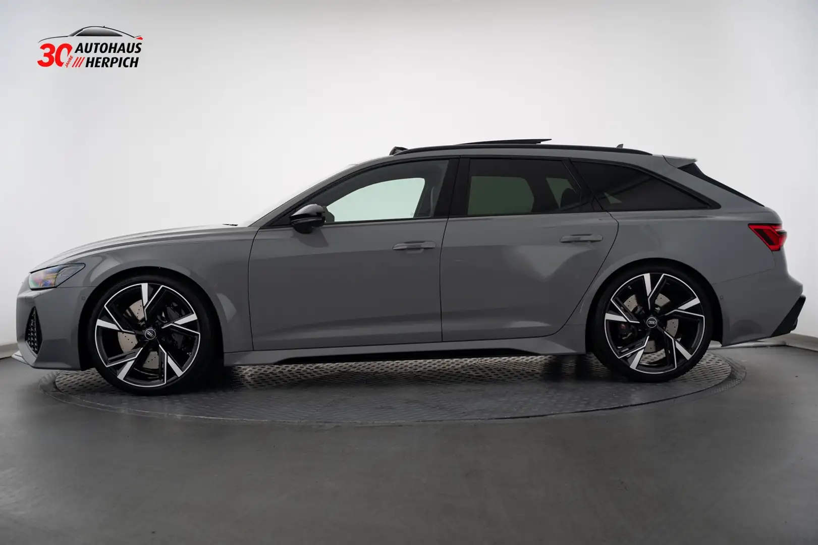 Audi RS6 4.0 TFSI quattro Pano Stand.Hz. B&O HuD AHK Grau - 2