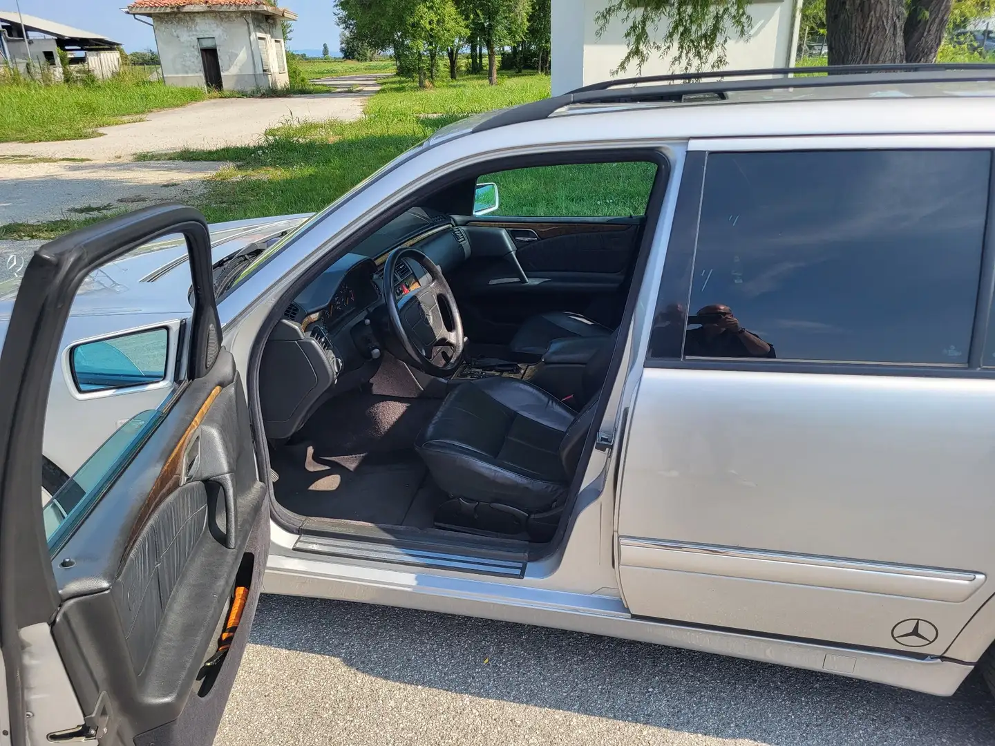 Mercedes-Benz 300 - 2