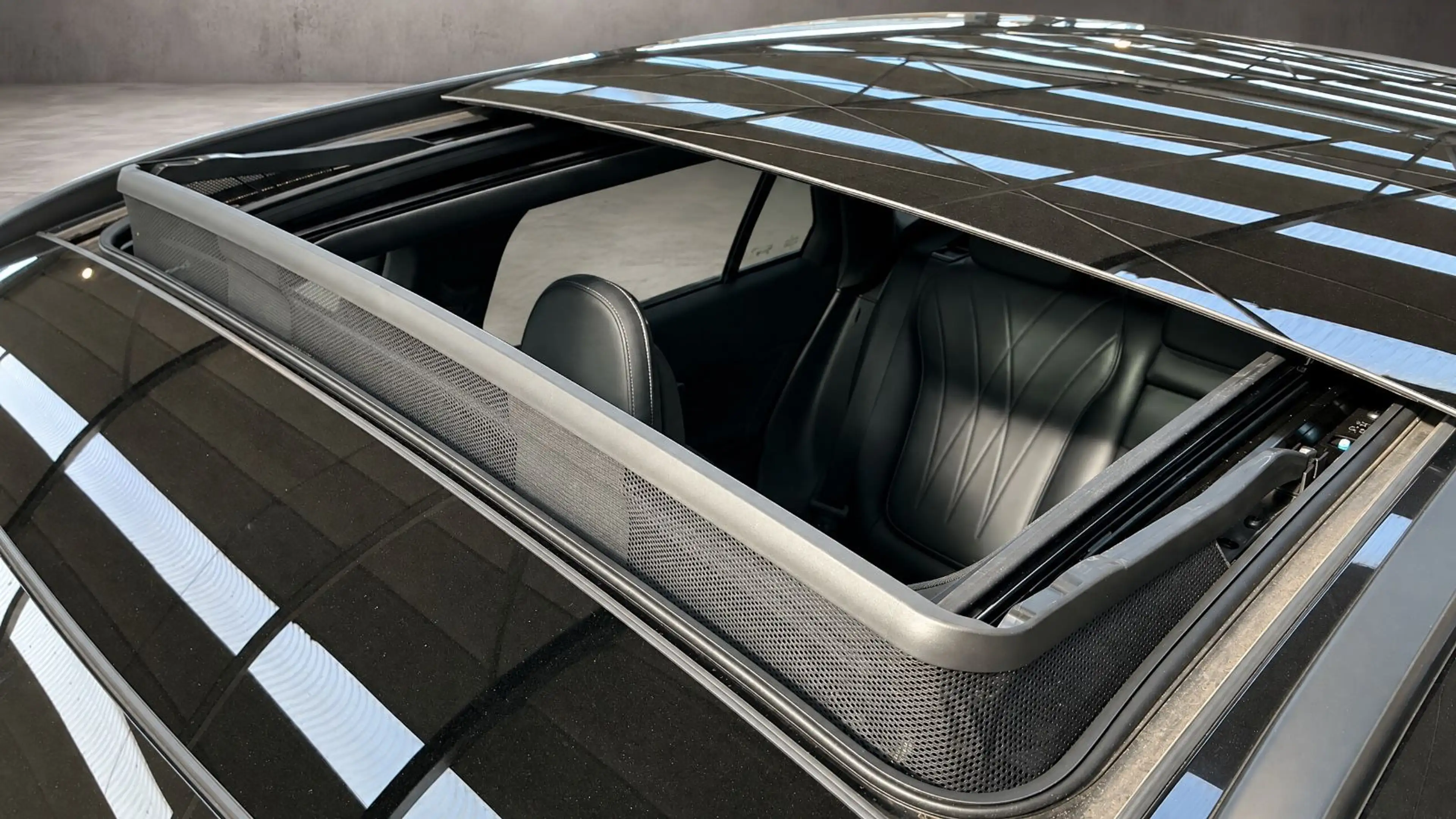Mercedes-Benz GLC 300 GLC300 4Matic AMG Pano Standh Burmester Head Up — photo 12