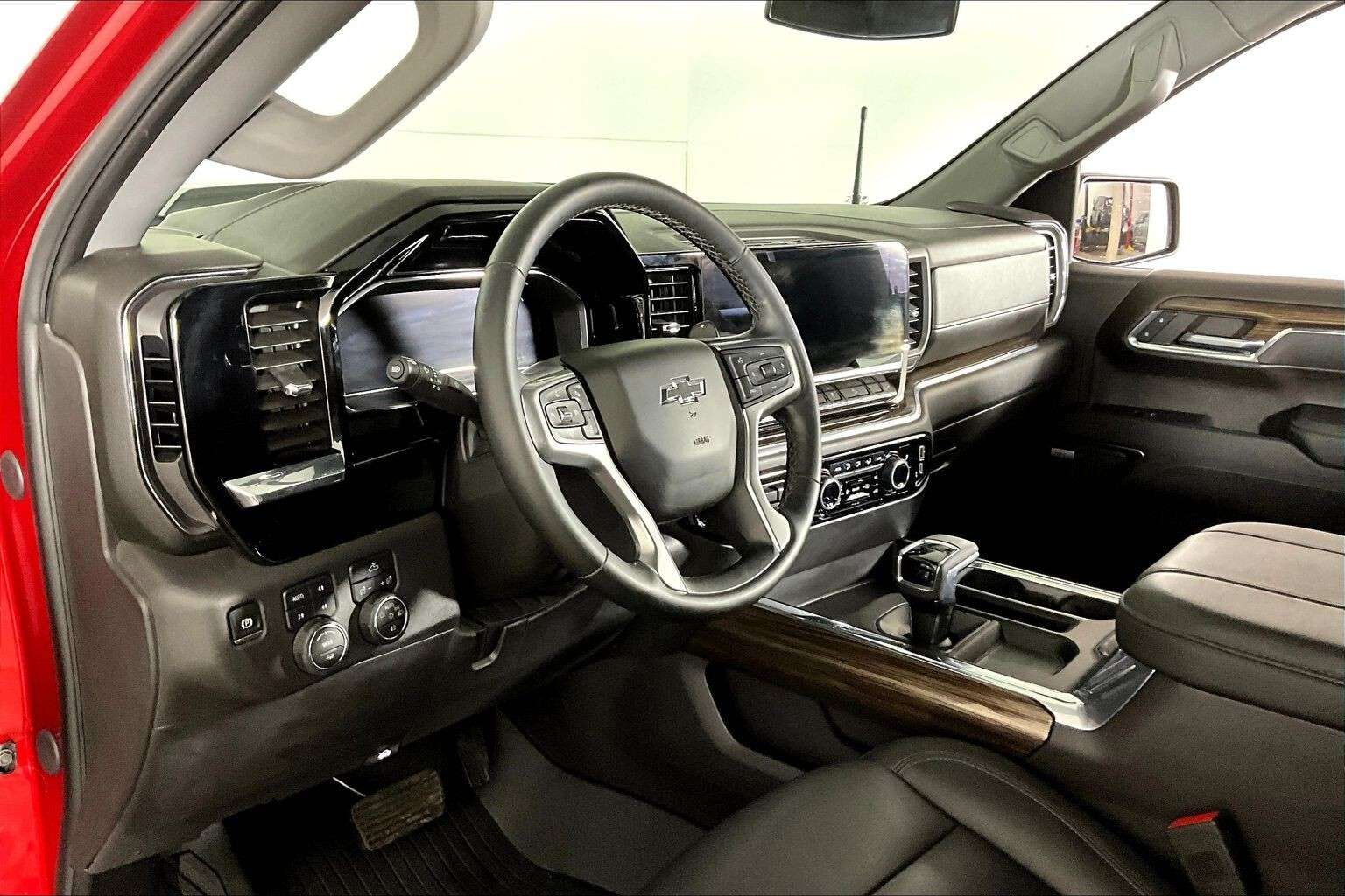 used 2024 Chevrolet Silverado 1500 car, priced at $53,998