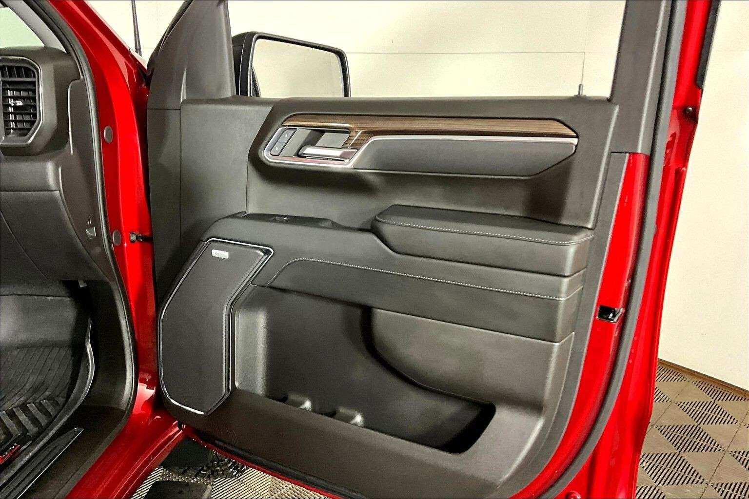 used 2024 Chevrolet Silverado 1500 car, priced at $53,998
