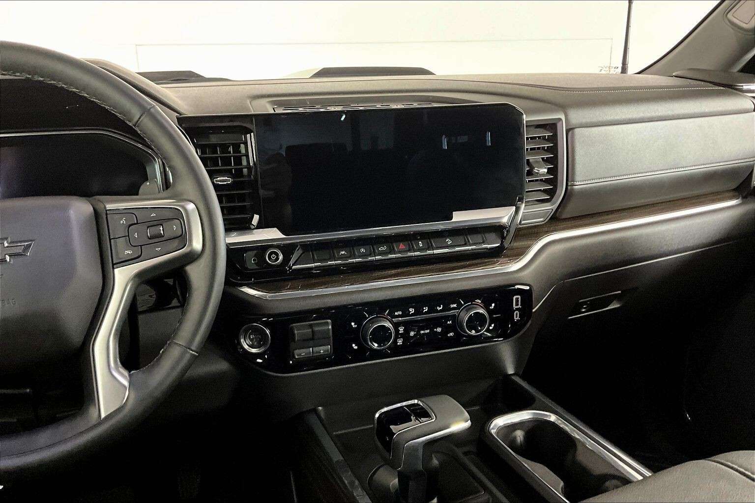 used 2024 Chevrolet Silverado 1500 car, priced at $53,998