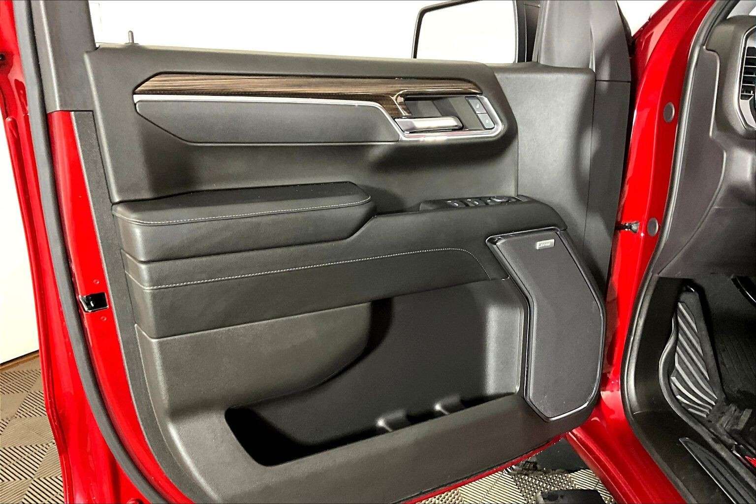used 2024 Chevrolet Silverado 1500 car, priced at $53,998