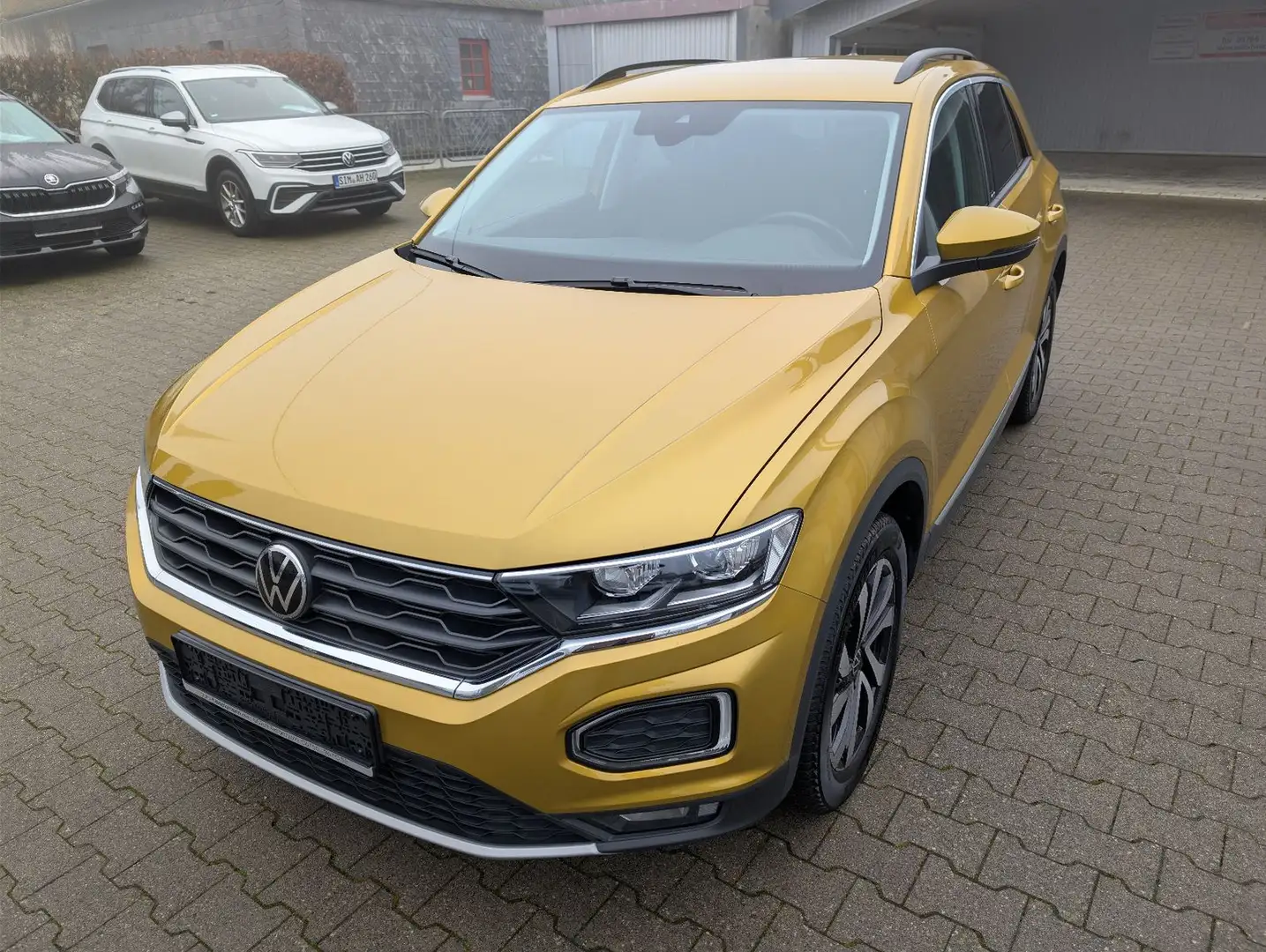 Volkswagen T-Roc Active 1.0 TSI Gelb - 1