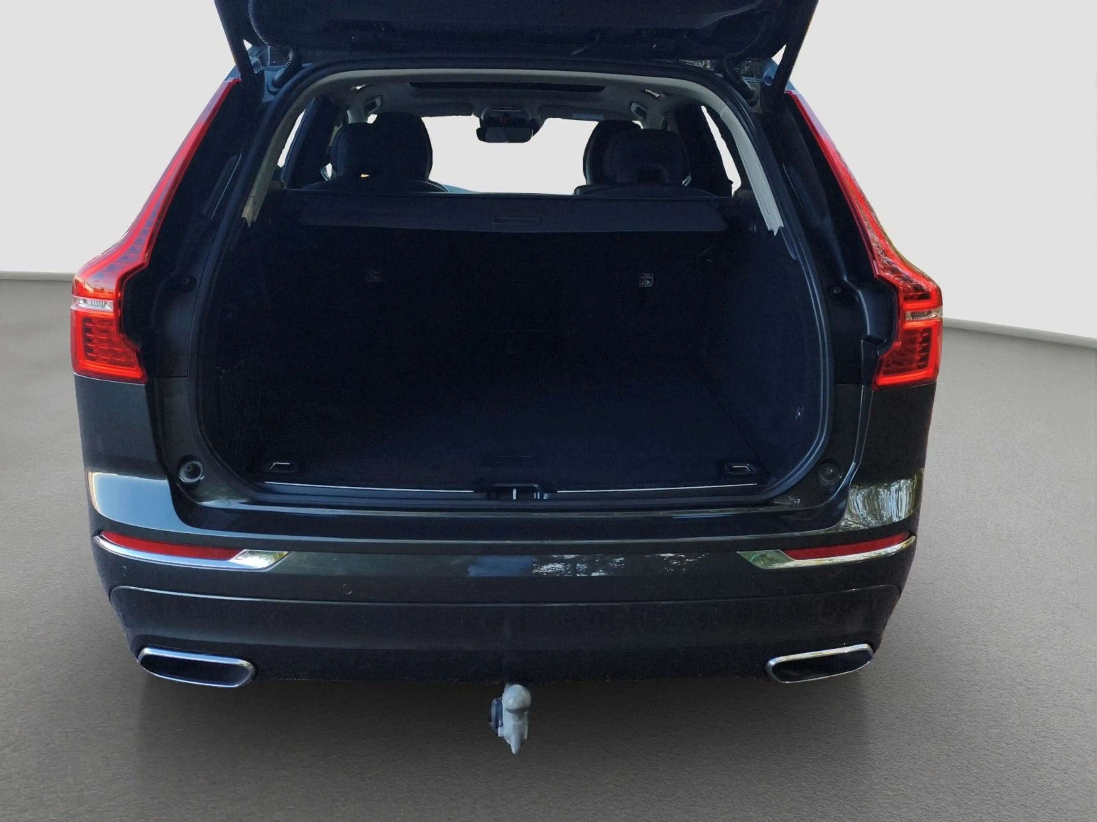 Volvo XC60 B4 Inscription AWD — photo 18