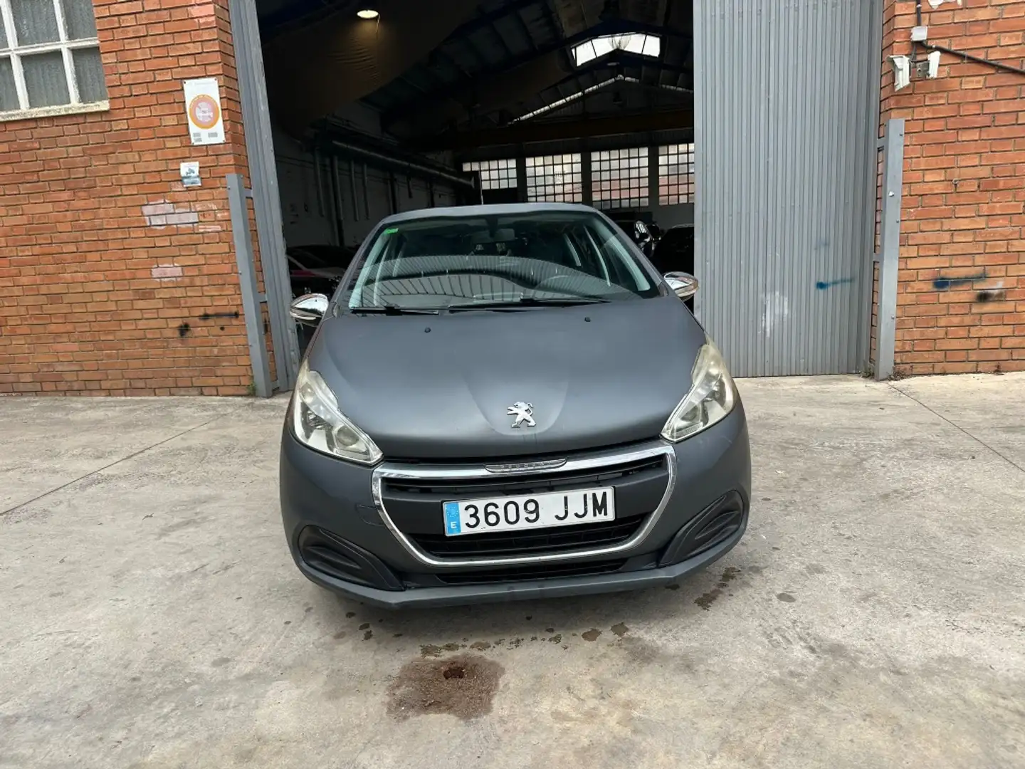 Peugeot 208 1.2 PureTech Access 82 Zwart - 2