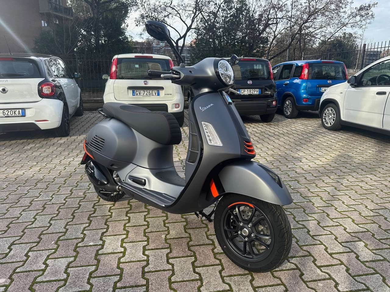 Vespa GTS Super Sport 310 NUOVA DA IMMATRICOLARE