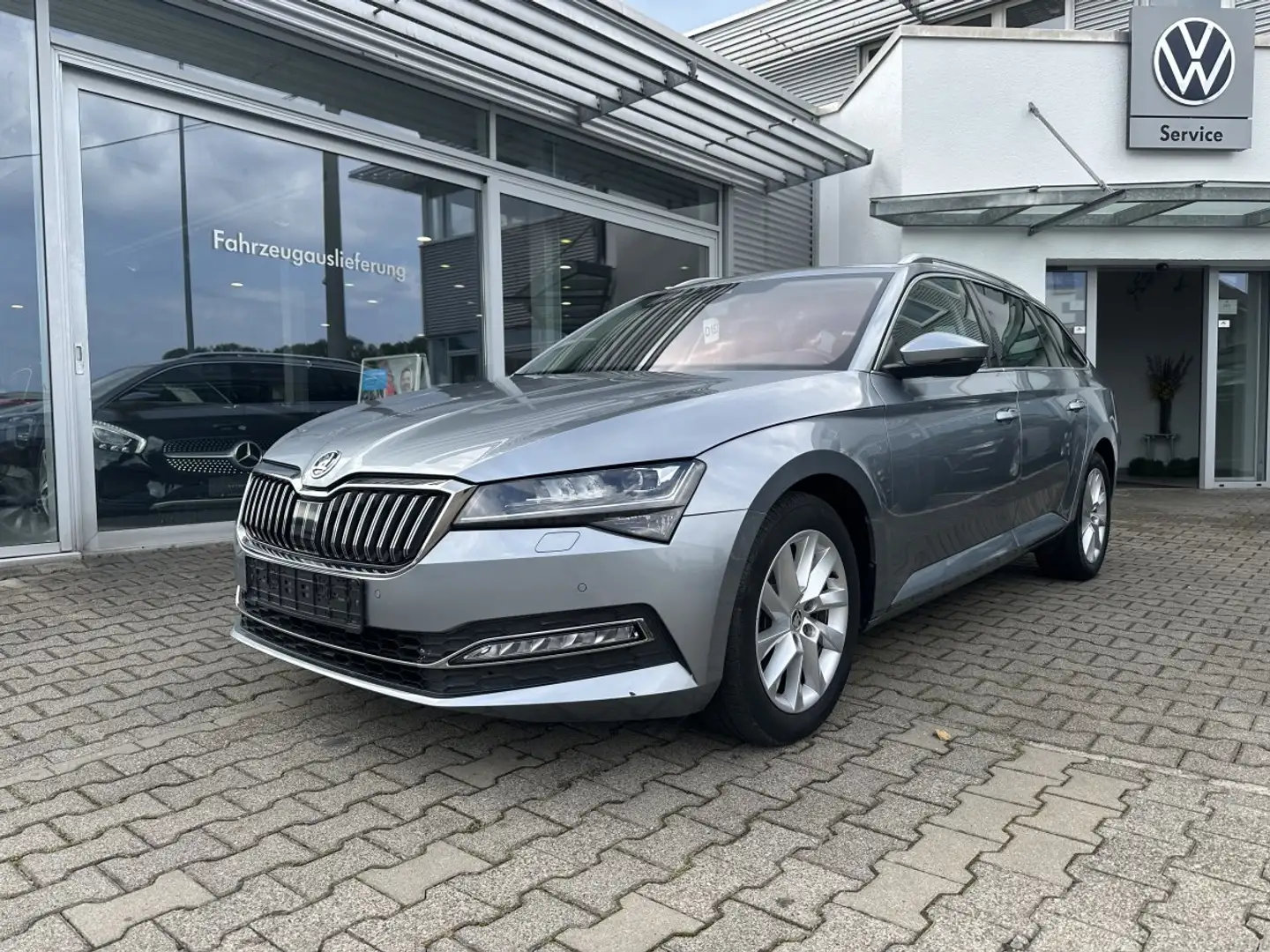 Skoda Superb Superb Combi 1.5TSI STYLE LED*ACC*PDC*17-ZOLL Grau - 1