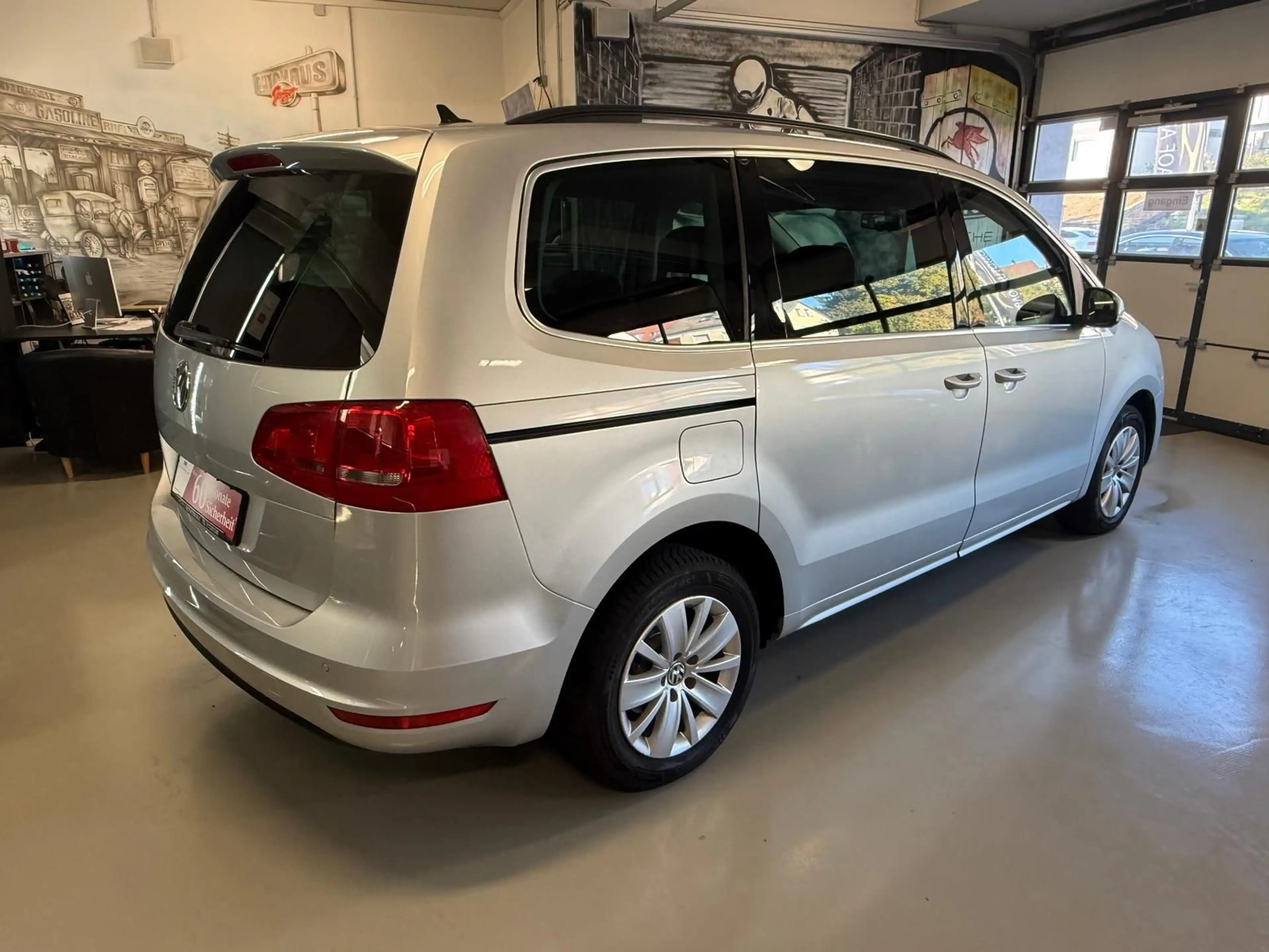 Volkswagen Sharan 2.0 TDI Comfortline 7 SITZER NAVI PDC SHZ — photo 6
