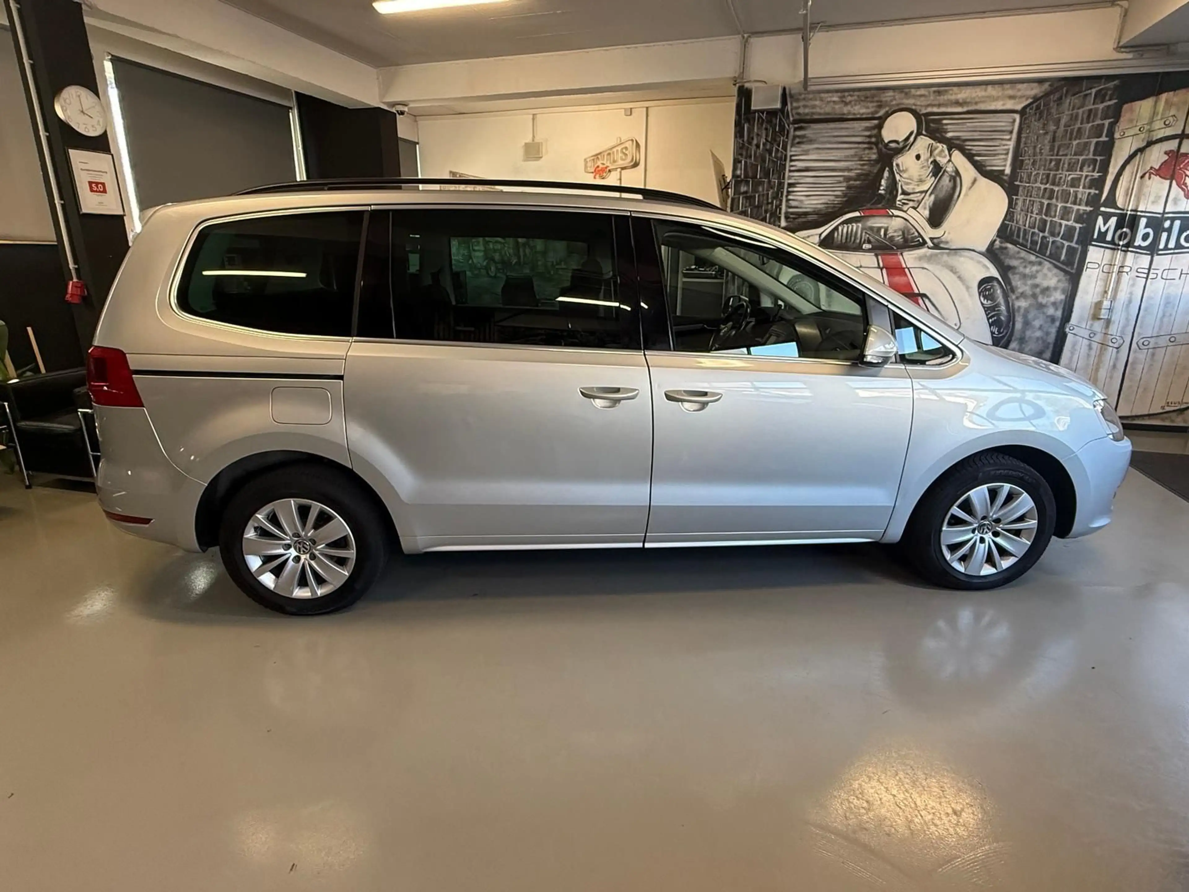 Volkswagen Sharan 2.0 TDI Comfortline 7 SITZER NAVI PDC SHZ — photo 5