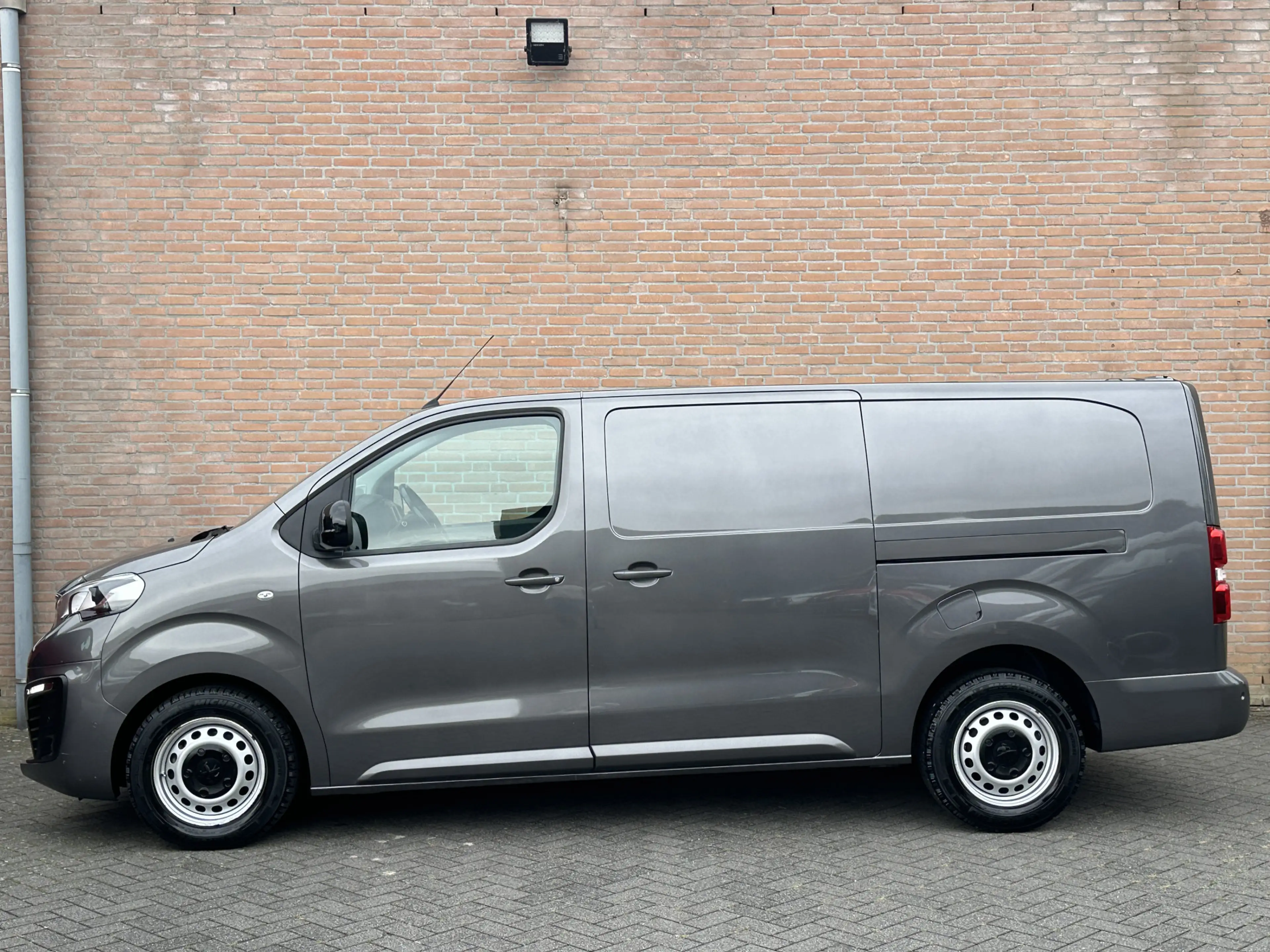Peugeot Expert 2.0 BlueHDI 145PK L3H1 / 2x Schuifdeur / Carplay / — photo 15