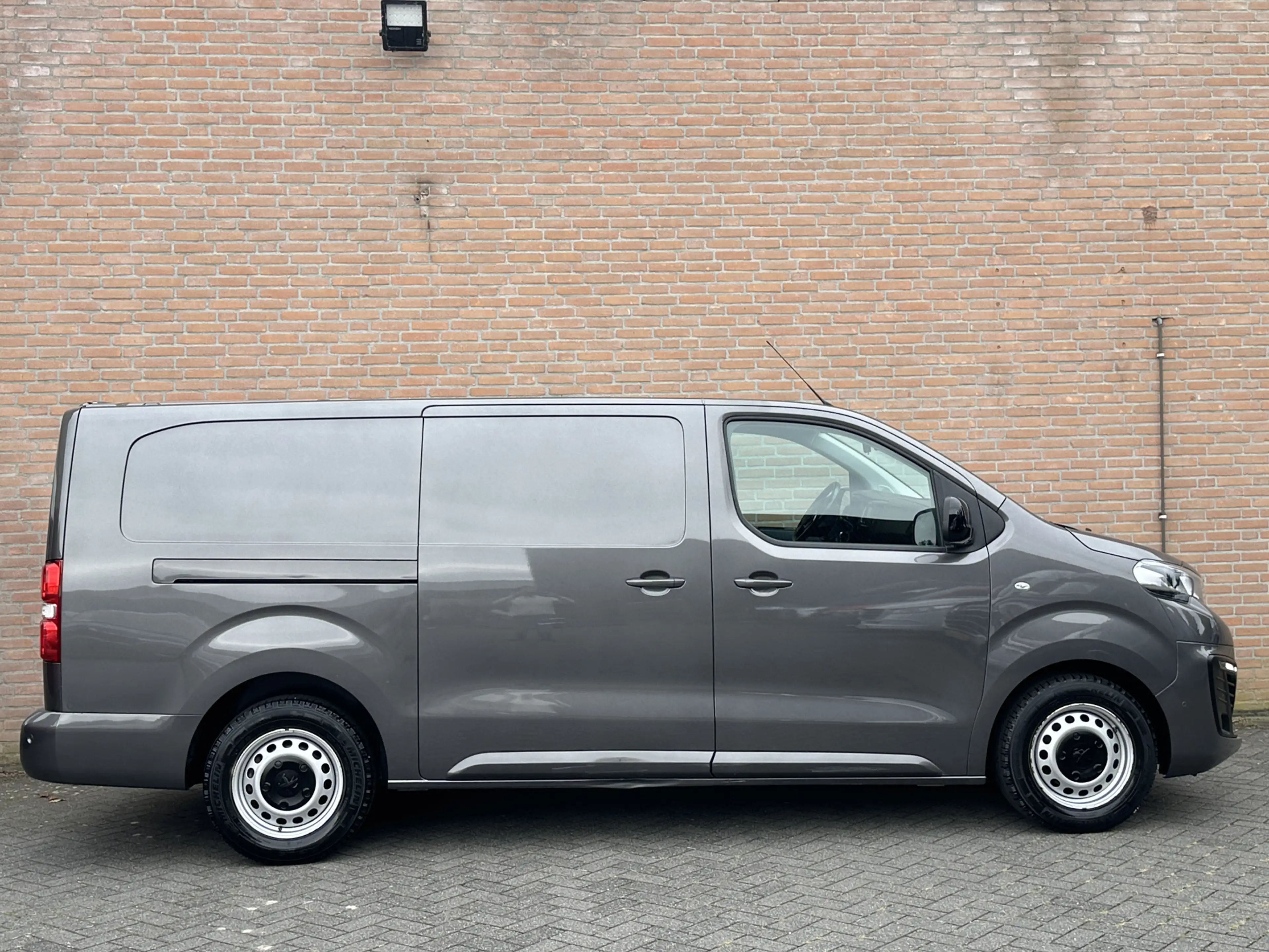 Peugeot Expert 2.0 BlueHDI 145PK L3H1 / 2x Schuifdeur / Carplay / — photo 16