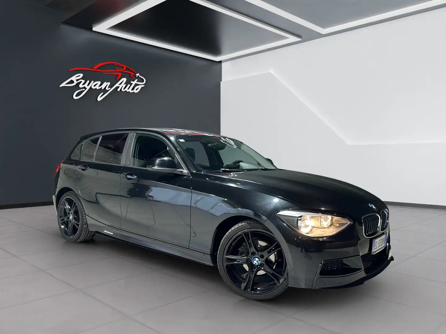 BMW 118 d 5p Sport - 2