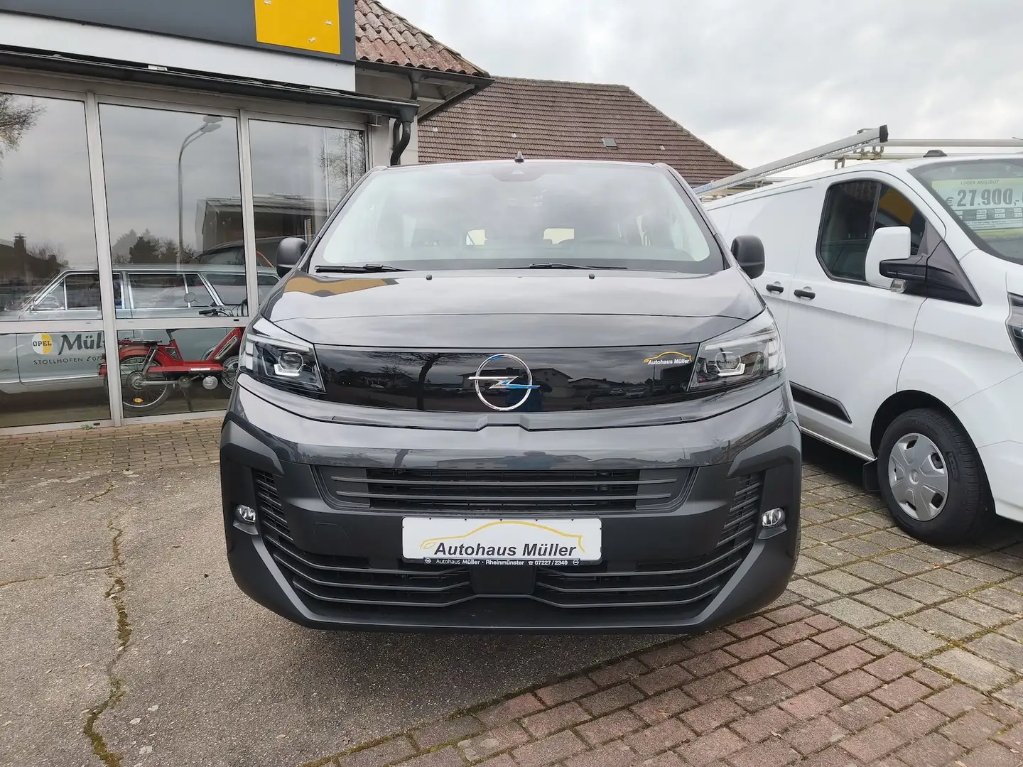 Opel Vivaro Kombi L Grijs - 2