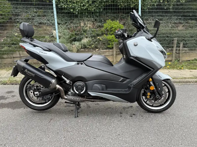 Yamaha TMAX 560 - foto 4