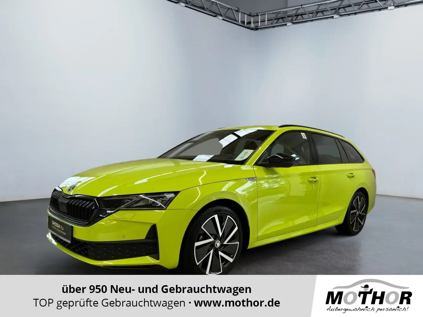 Skoda Octavia Combi Sportline 1.5 TSI DSG Winterpaket Grün - 1