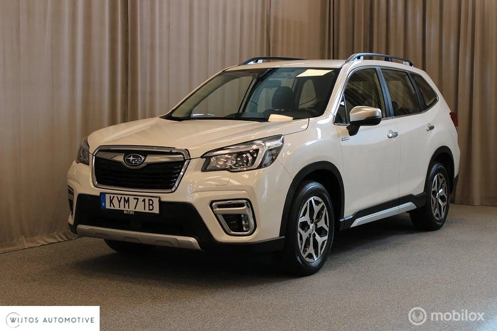 Subaru Forester 2.0i e-BOXER Comfort, winterbanden Blanc - 1