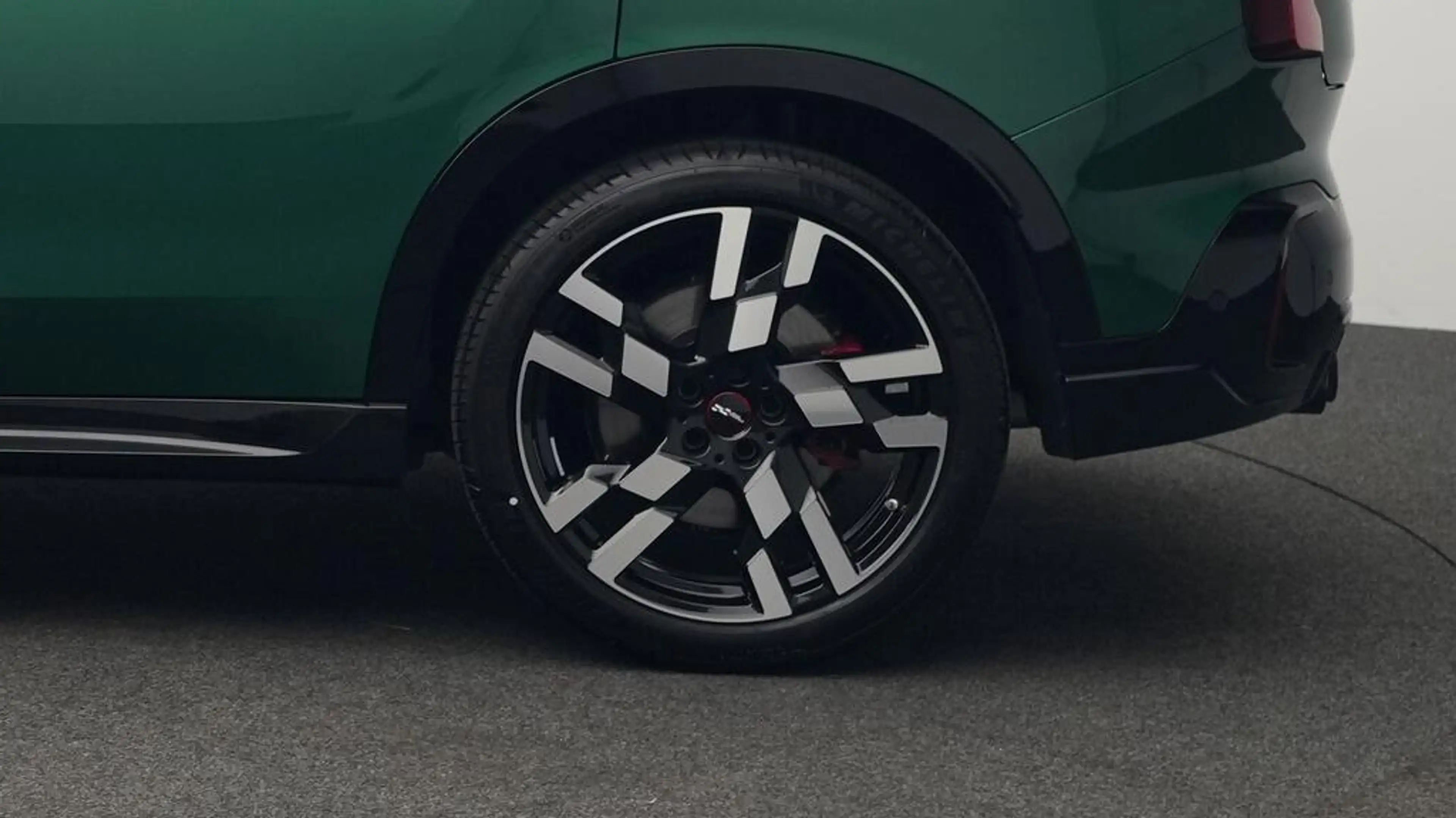 MINI JCW Countryman All4 John Cooper Works Trim — photo 11