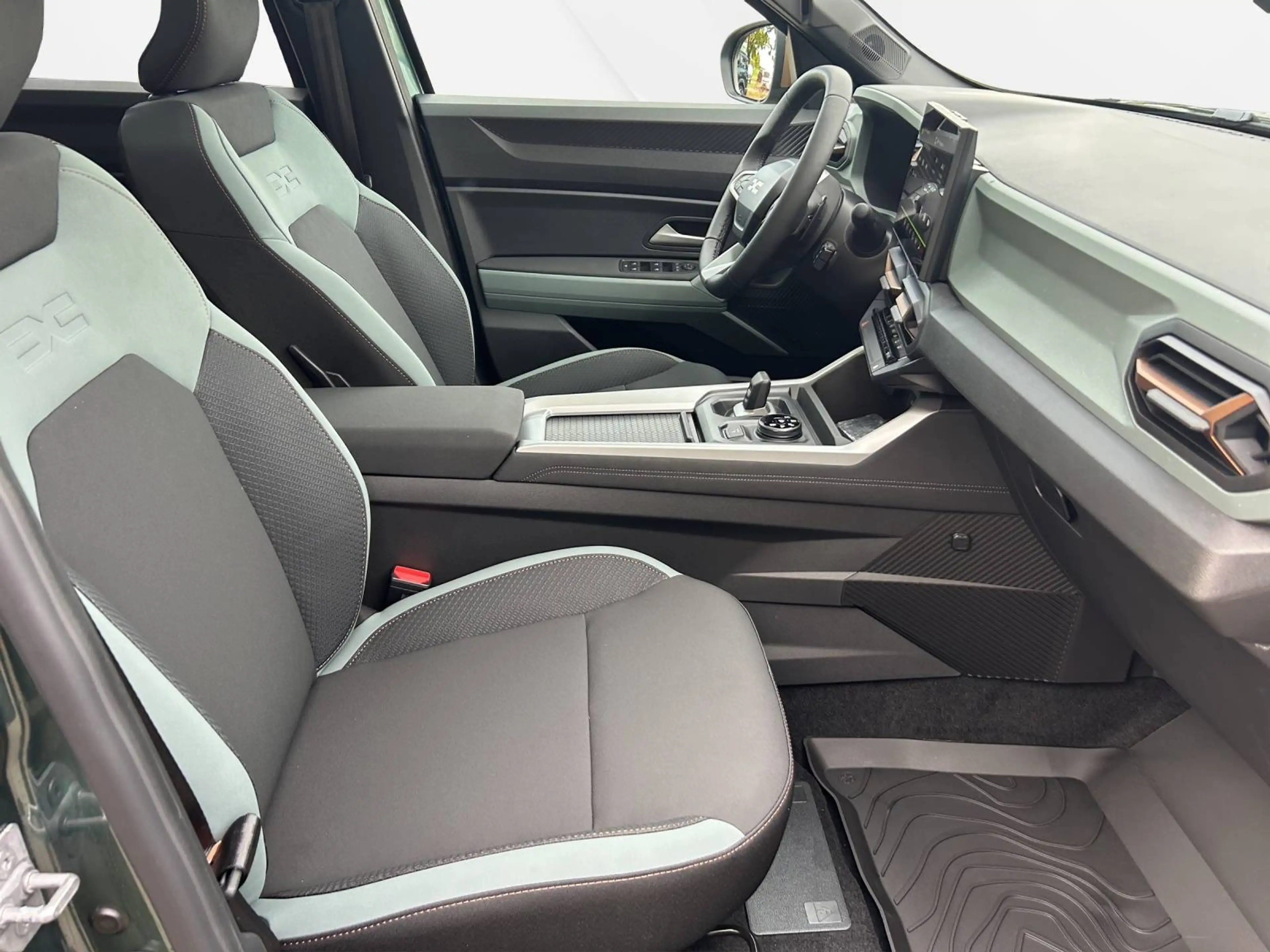 Dacia Bigster Hybrid 150 4x4 Extreme el. Heckklappe, Panoramadach — photo 12