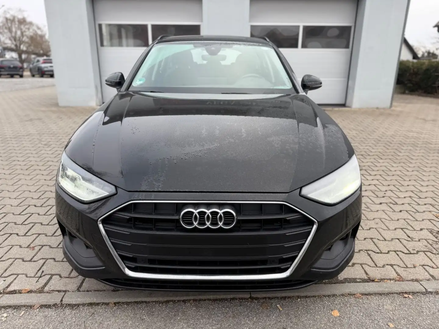 Audi A4 Avant 30 TDI EU6 I Navi I Automatik IGarantie Noir - 2