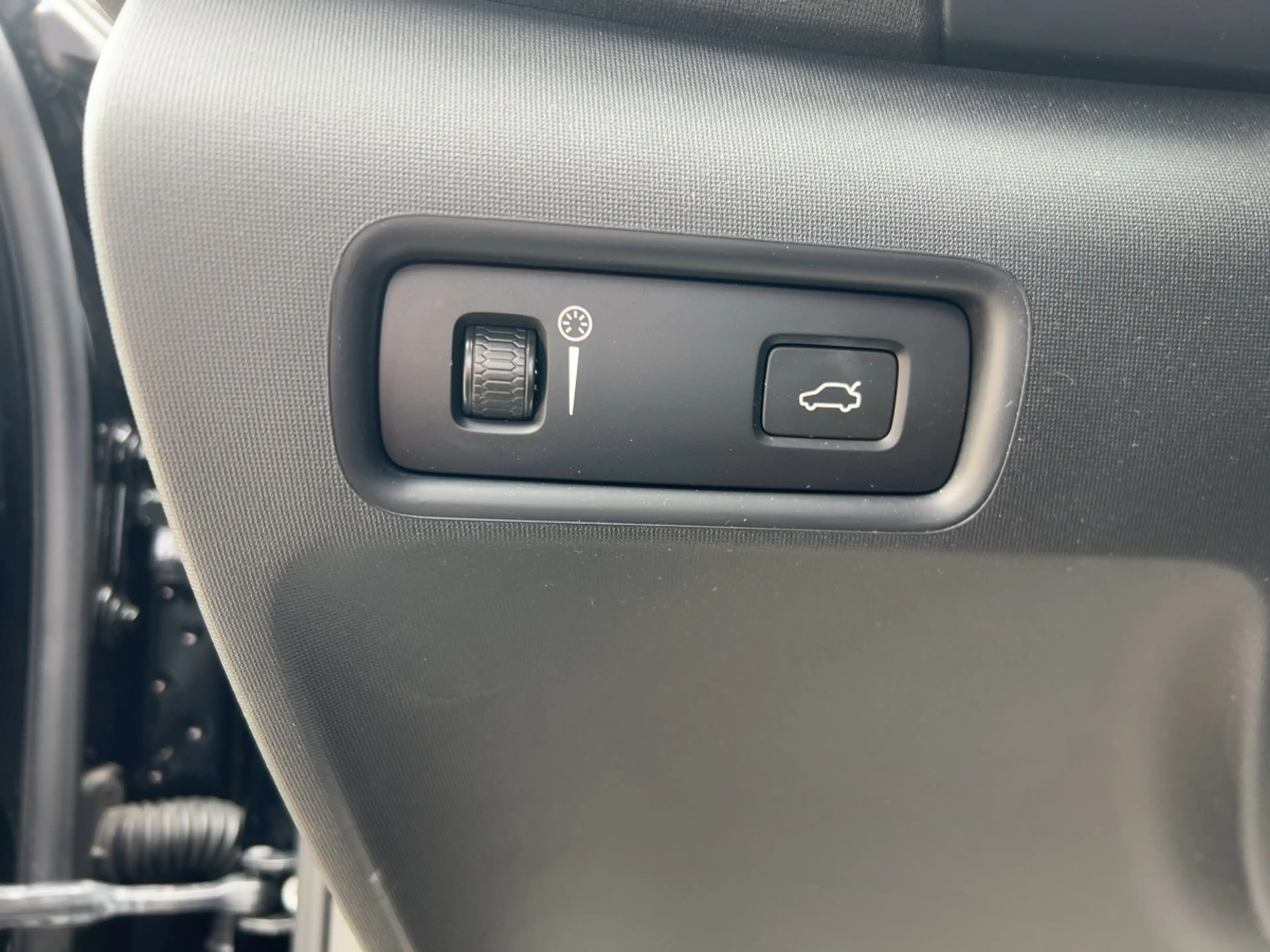 Polestar 2 Standard Range Single Motor Elektro69kWh — photo 18