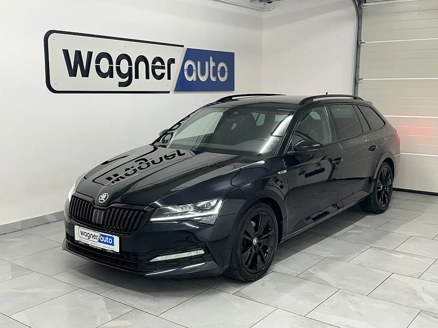 Skoda Superb Kombi 2,0 TDI Sportline DSG.Matrix Beam/ACC/Sta... Schwarz - 2