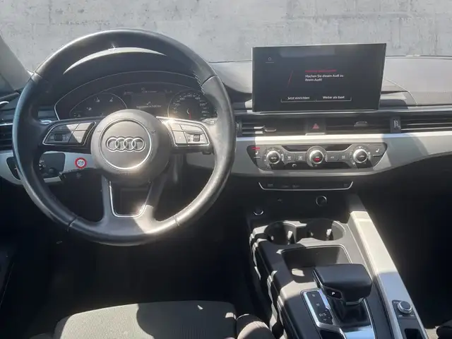 Audi A5 view 9