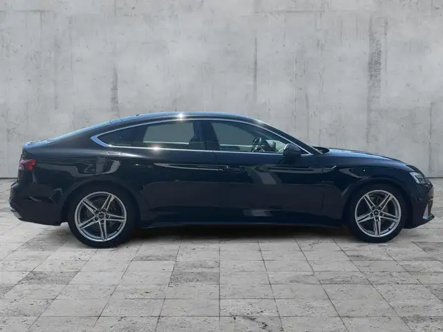 Audi A5 view 7