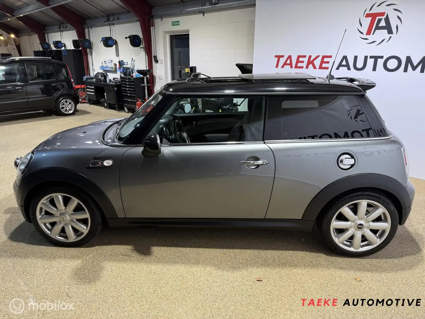 MINI Cooper S Mini 1.6 Chili Airco/Cruise/Panodak/Nap Gris - 2