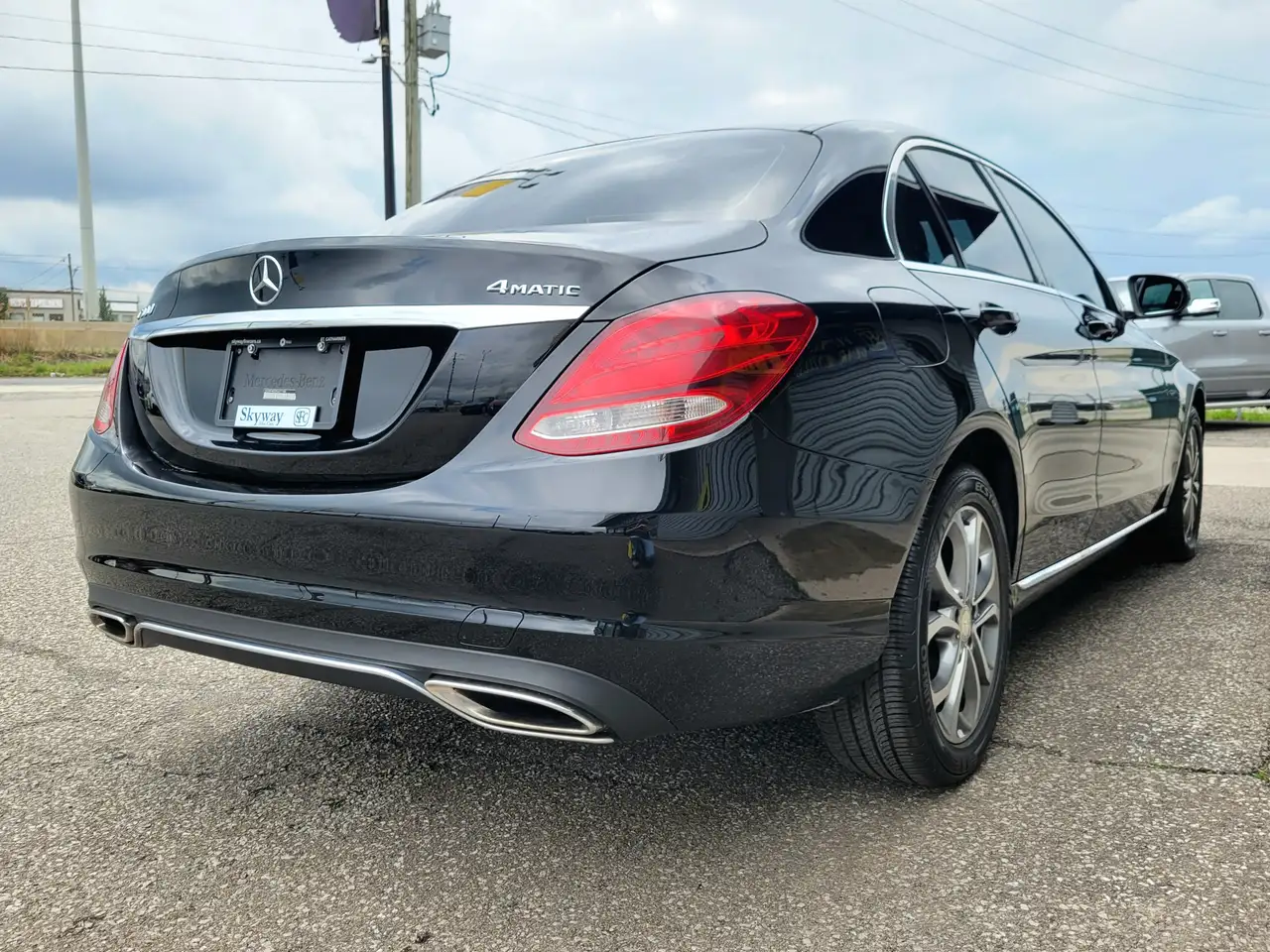 Mercedes-Benz C-Class снимка Mercedes-Benz C-Class