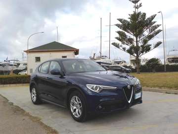 Stelvio 2.2 TD Business Q4 190cv auto