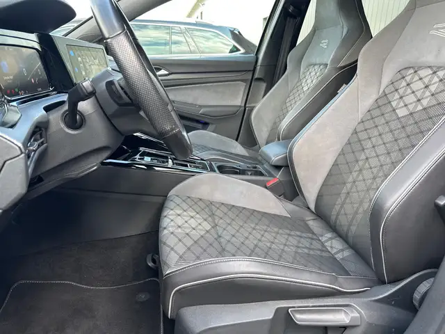 Volkswagen Golf view 13