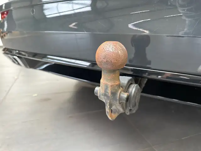 Volkswagen Golf view 8