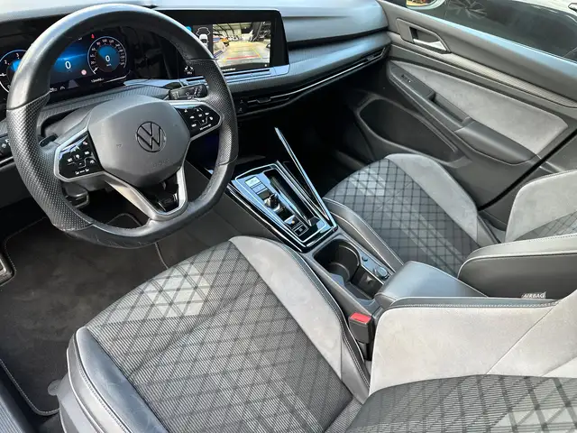 Volkswagen Golf view 12