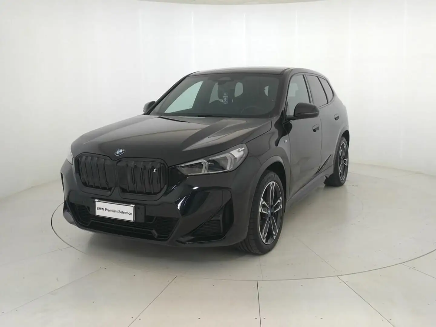 BMW iX1 30 xdrive Msport Negro - 1