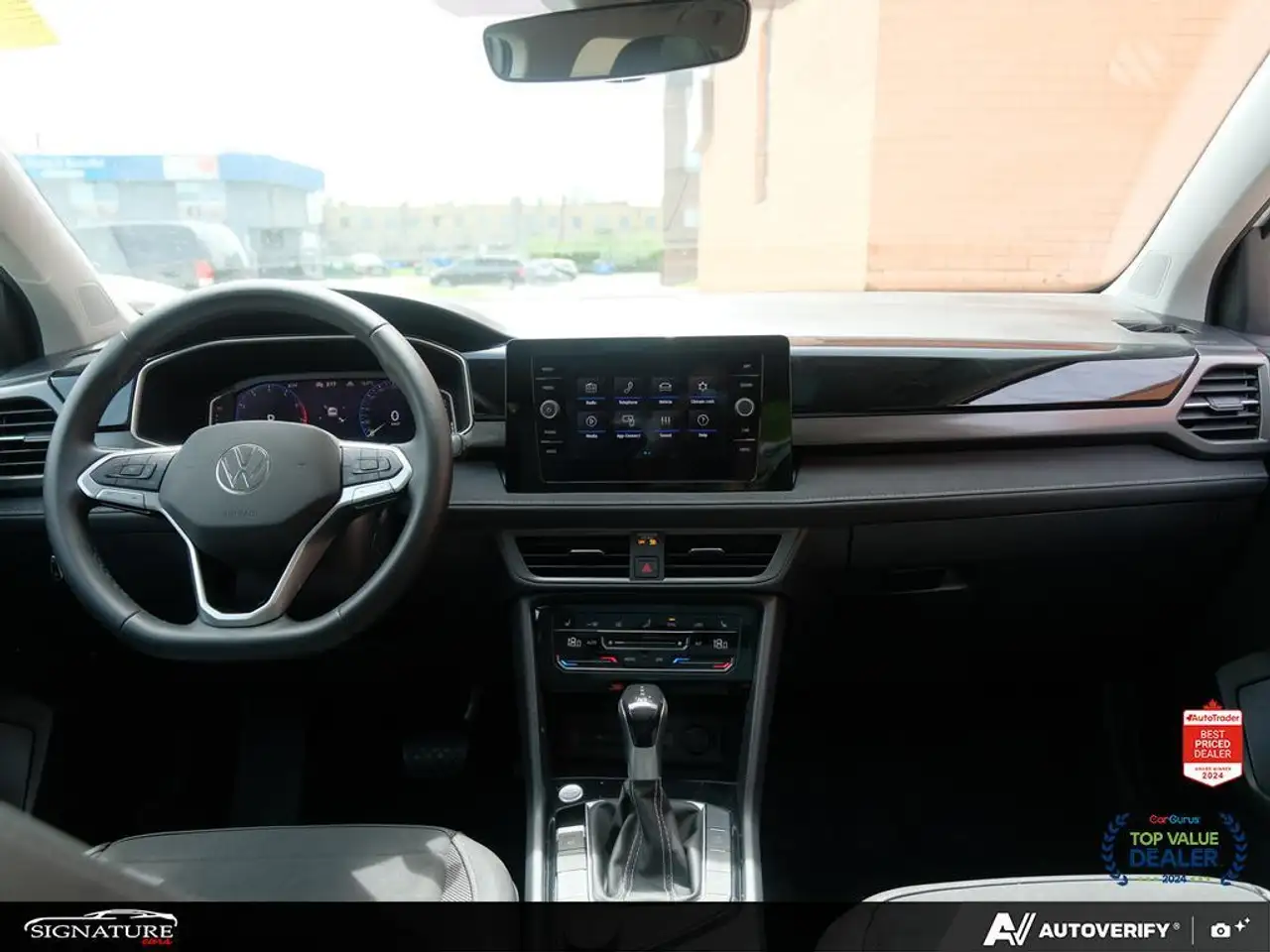 Volkswagen Taos снимка Volkswagen Taos