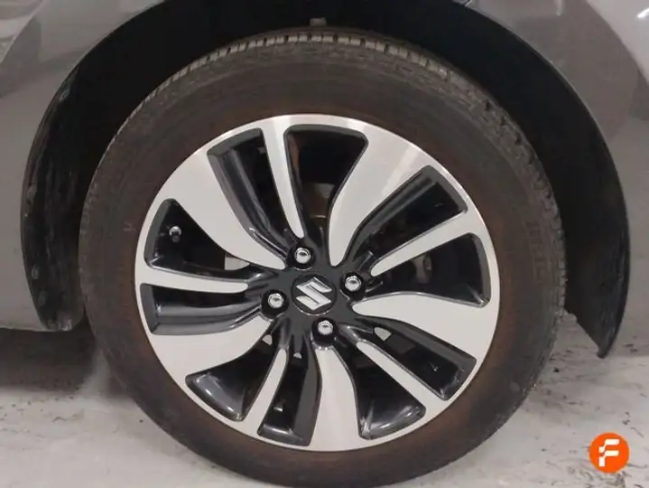Suzuki Swift 1.2 GLE Mild Hybrid 2020, foto 24