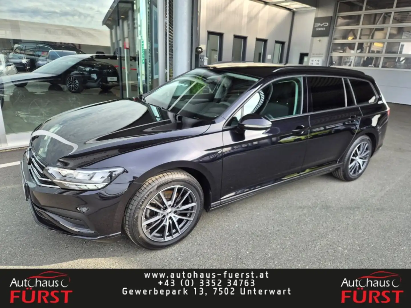 Volkswagen Passat Variant 1,6 TDi DSG *8-Fach* Schwarz - 1