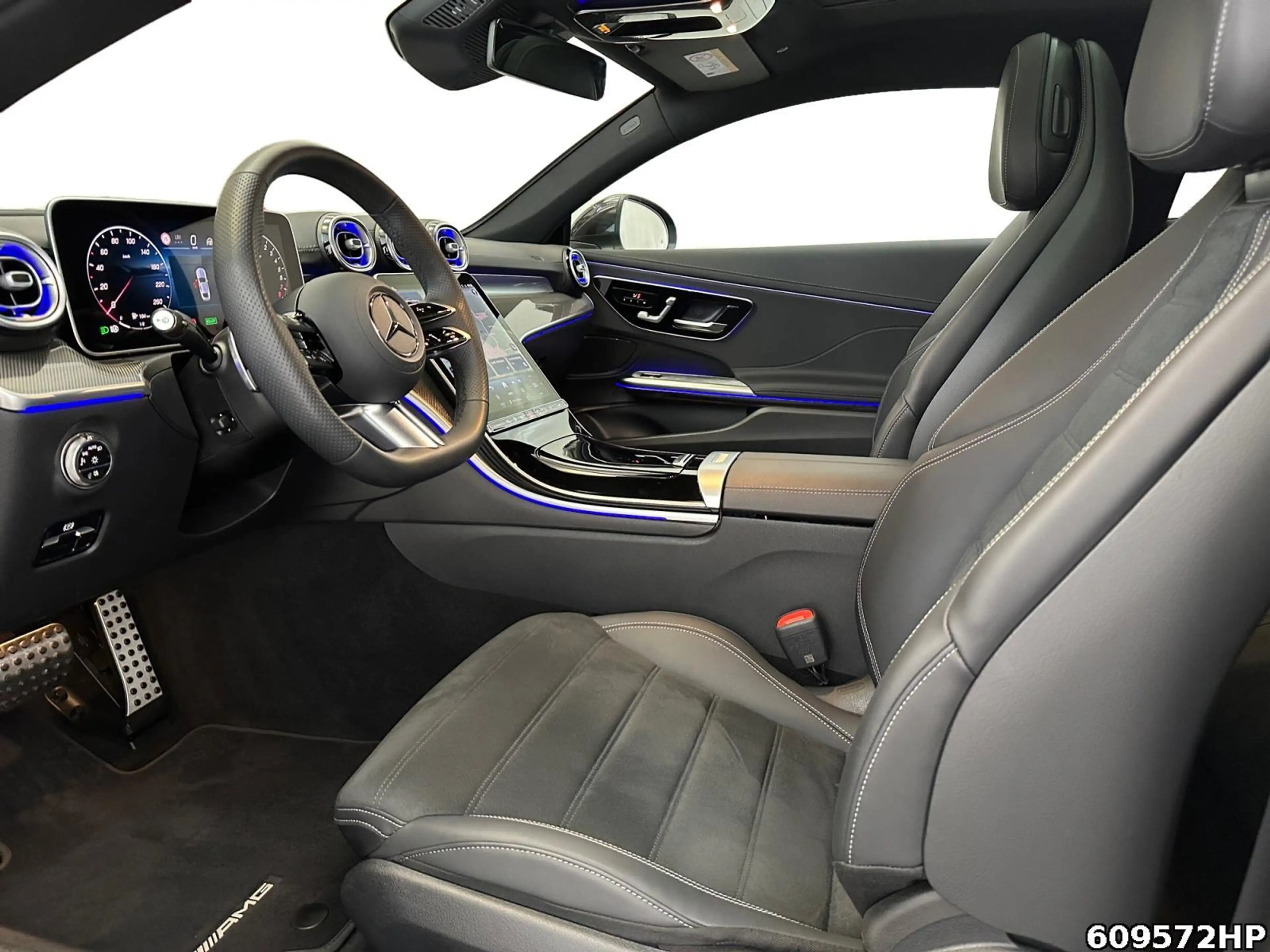 Mercedes-Benz CLE 300 e AMG Pano Digital Distronic Memory 19" — photo 7