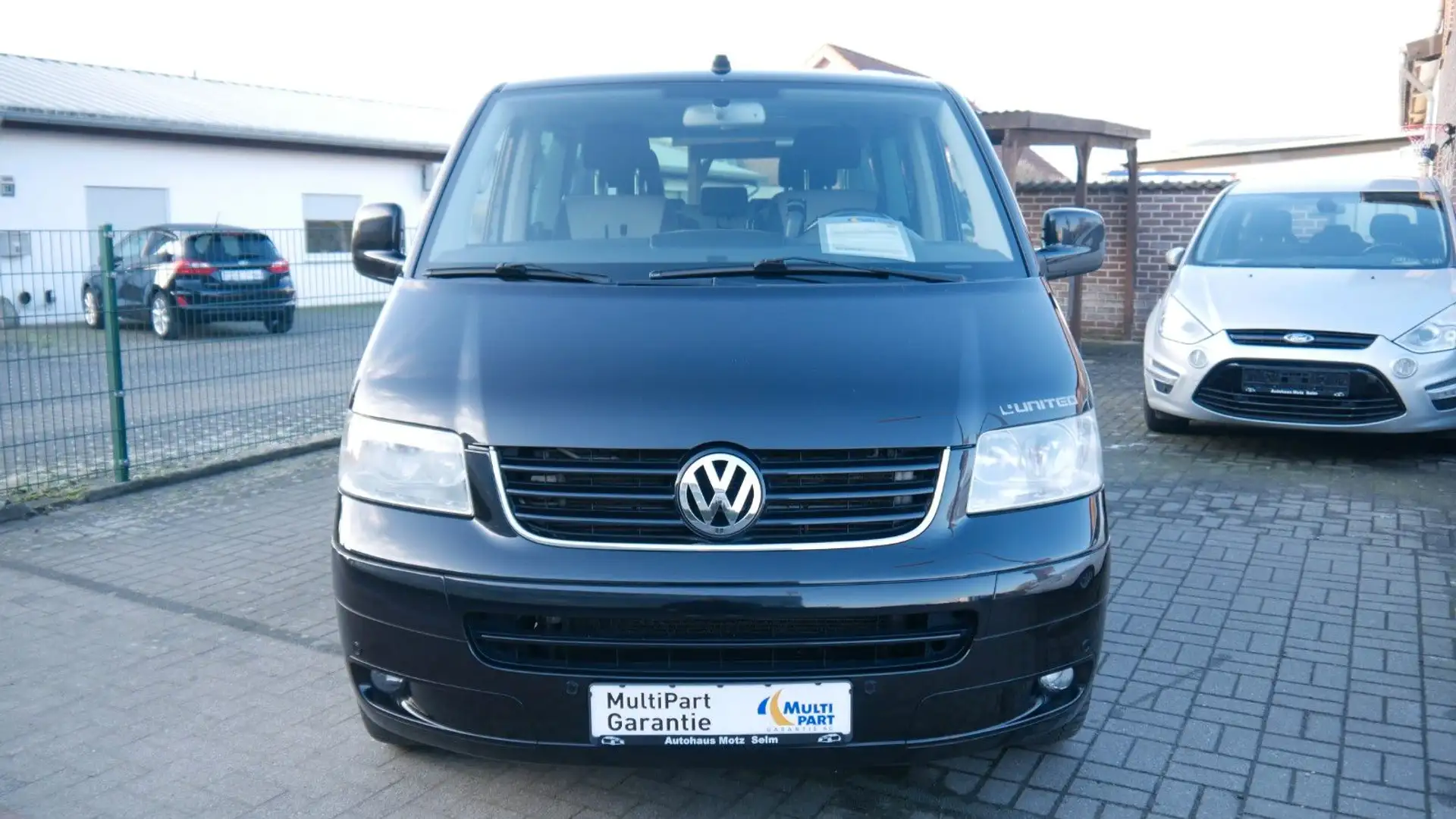 Volkswagen T5 Multivan United. Inspektion neu Schwarz - 2