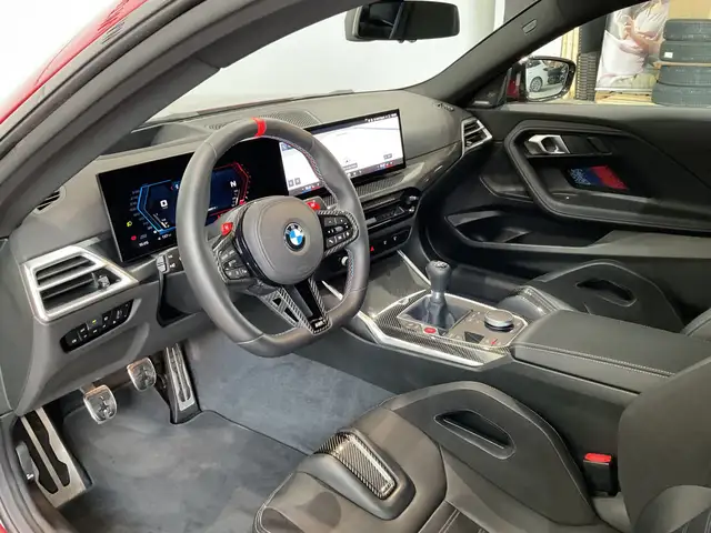 BMW M2 view 3