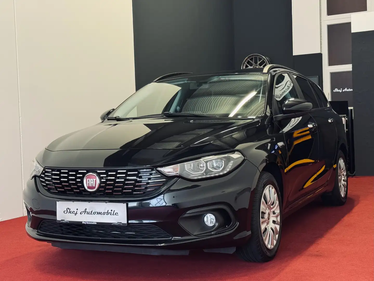 Fiat Tipo Easy*LED*SZH*PDC* Schwarz - 1